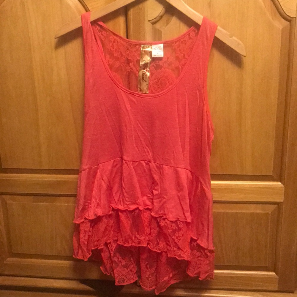 Pink hi lo tank with ruffle and lace detail